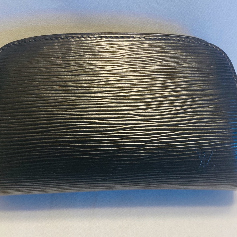 BLACK EPI COSMETIC POUCH